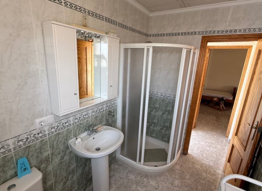 3 bedroom Villa for sale in Torrevieja with pool - € 399,000 (Ref: 9211324)