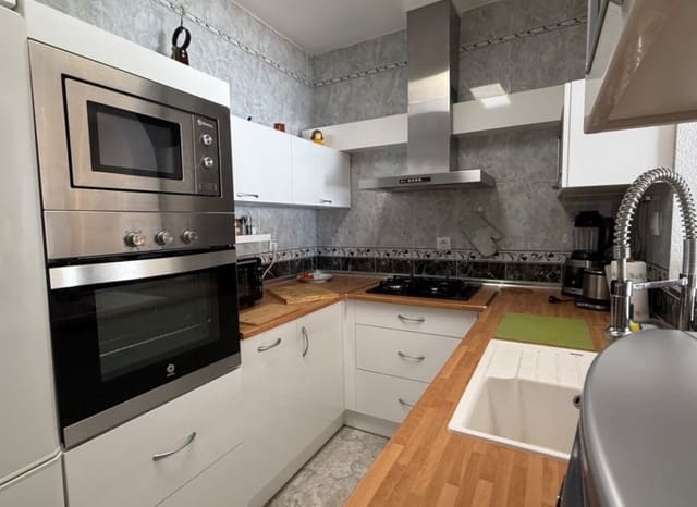 3 Zimmer Villa zu verkaufen in El Chaparral - La Siesta - La Torreta, Torrevieja mit Pool - 399.000 € (Ref: 9211324)