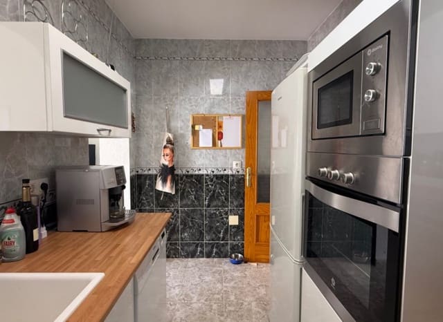 3 Zimmer Villa zu verkaufen in El Chaparral - La Siesta - La Torreta, Torrevieja mit Pool - 399.000 € (Ref: 9211324)