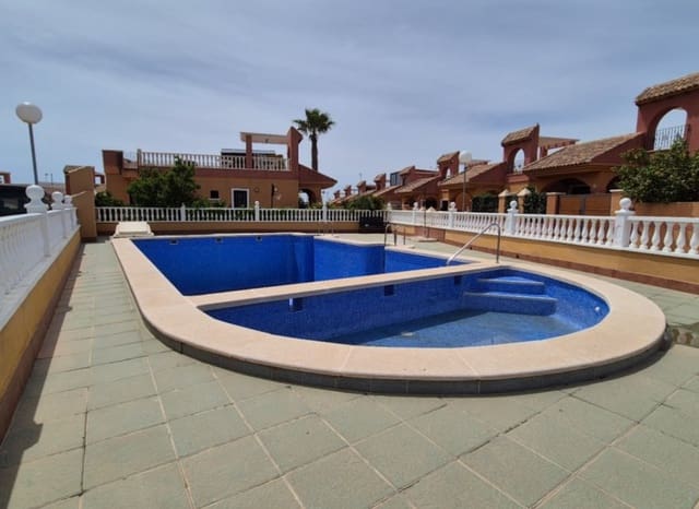 2 soveværelse Villa til salg i Torrevieja med swimmingpool - € 322.400 (Ref: 9211325)