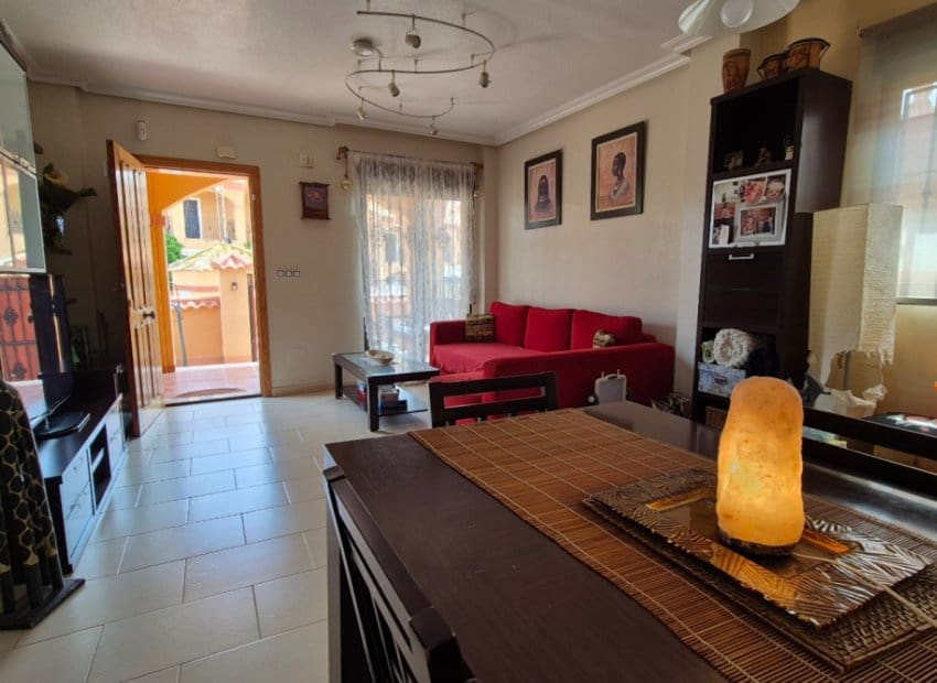 2 bedroom Villa for sale in Torrevieja with pool - € 322,400 (Ref: 9211325)