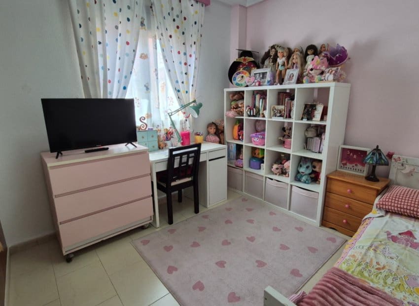 2 bedroom Villa for sale in Torrevieja with pool - € 322,400 (Ref: 9211325)