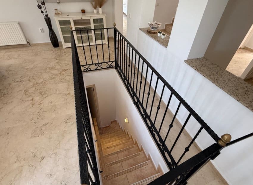 4 bedroom Villa for sale in Dehesa de Campoamor with pool - € 675,000 (Ref: 9211328)