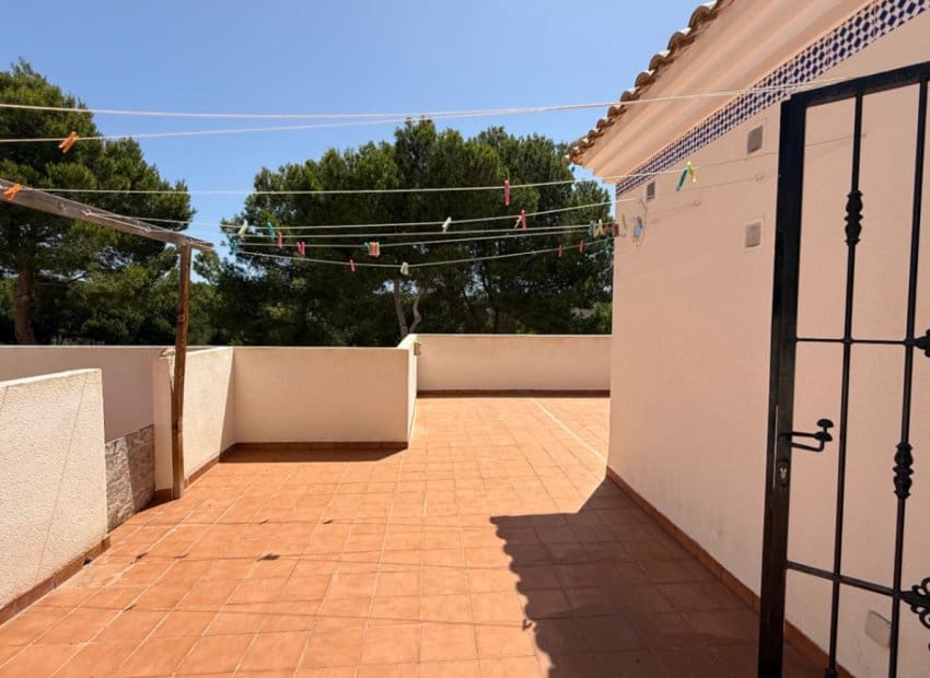 4 bedroom Villa for sale in Dehesa de Campoamor with pool - € 675,000 (Ref: 9211328)