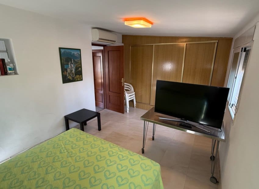 4 slaapkamer Villa te koop in La Zenia met zwembad - € 585.000 (Ref: 9211329)