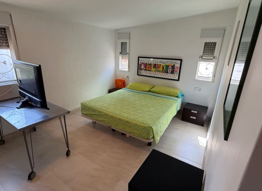 4 slaapkamer Villa te koop in La Zenia met zwembad - € 585.000 (Ref: 9211329)