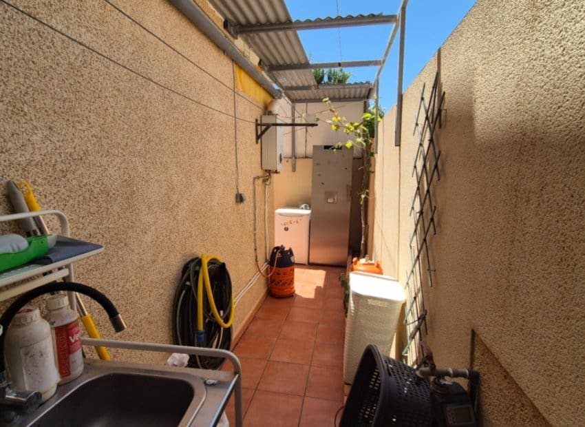 3 chambre Maison de Ville à vendre à Torrevieja avec piscine - 235 000 € (Ref: 9211333)
