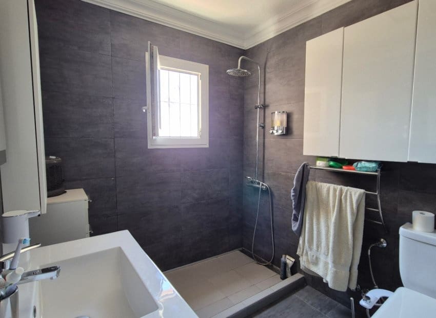 3 chambre Maison de Ville à vendre à Torrevieja avec piscine - 235 000 € (Ref: 9211333)