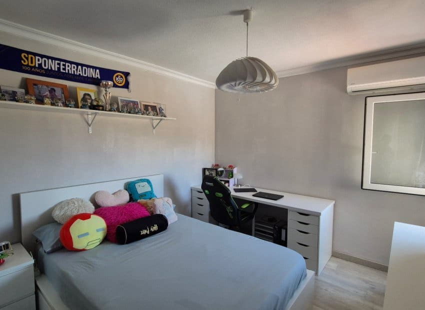 3 chambre Maison de Ville à vendre à Torrevieja avec piscine - 235 000 € (Ref: 9211333)