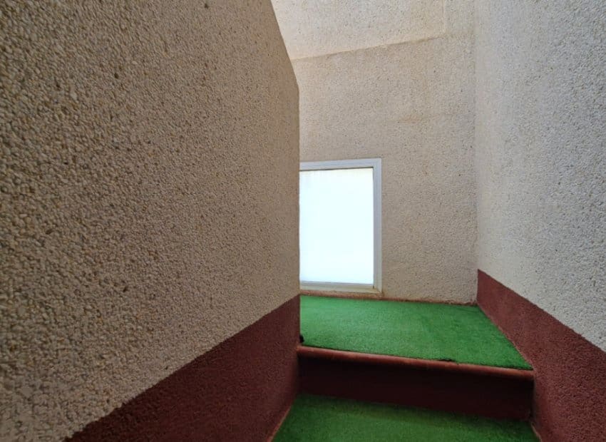 3 chambre Maison de Ville à vendre à Torrevieja avec piscine - 235 000 € (Ref: 9211333)