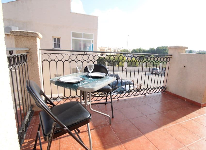 2 soveværelse Bungalow til salg i Playa Flamenca med swimmingpool - € 145.000 (Ref: 9211334)