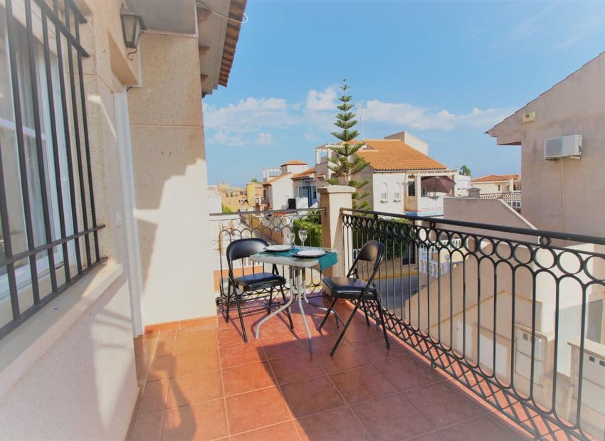 2 soveværelse Bungalow til salg i Playa Flamenca med swimmingpool - € 145.000 (Ref: 9211334)