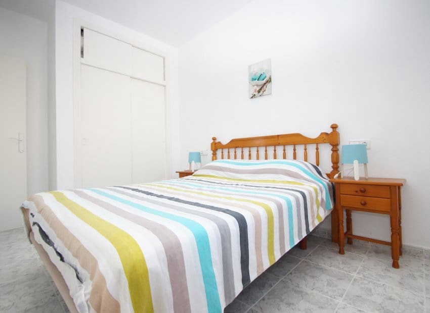 2 soveværelse Bungalow til salg i Playa Flamenca med swimmingpool - € 145.000 (Ref: 9211334)