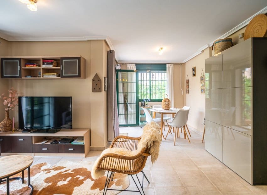 3 soveværelse Semi-Rækkehus til salg i Los Balcones med swimmingpool - € 285.000 (Ref: 9211336)