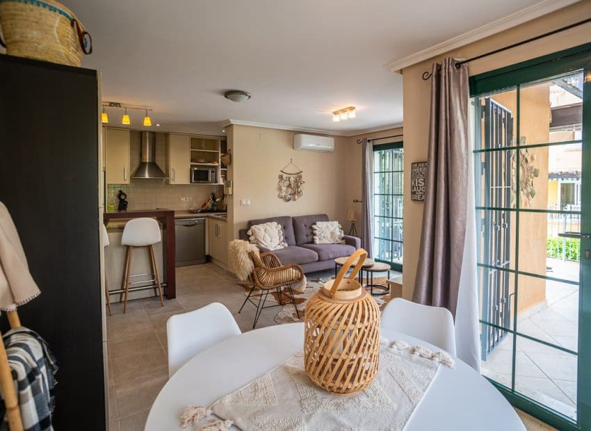 3 soveværelse Semi-Rækkehus til salg i Los Balcones med swimmingpool - € 285.000 (Ref: 9211336)