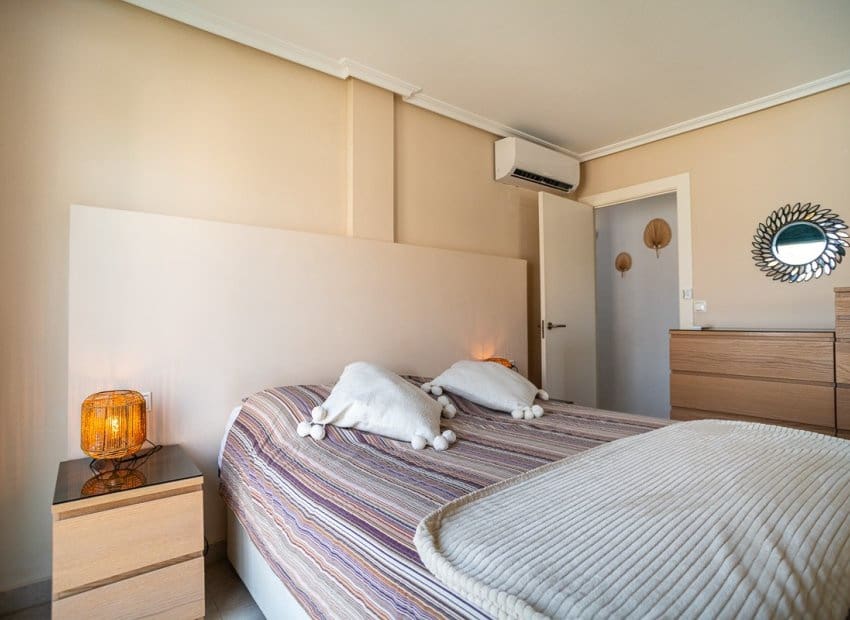 3 soveværelse Semi-Rækkehus til salg i Los Balcones med swimmingpool - € 285.000 (Ref: 9211336)