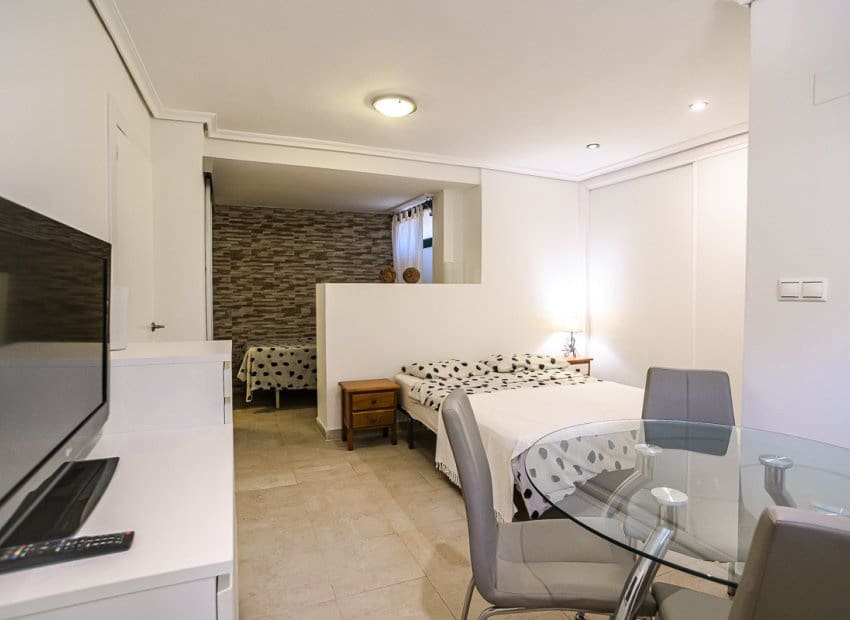 3 soveværelse Semi-Rækkehus til salg i Los Balcones med swimmingpool - € 285.000 (Ref: 9211336)