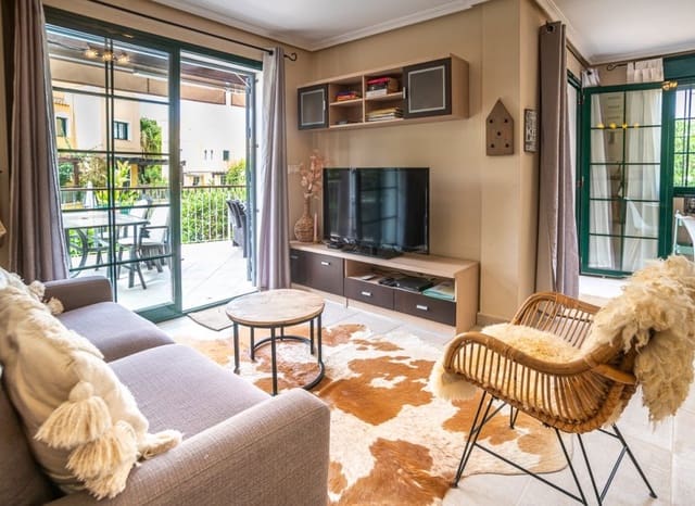 3 bedroom Semi-detached Villa for sale in Los Balcones with pool - € 285,000 (Ref: 9211336)