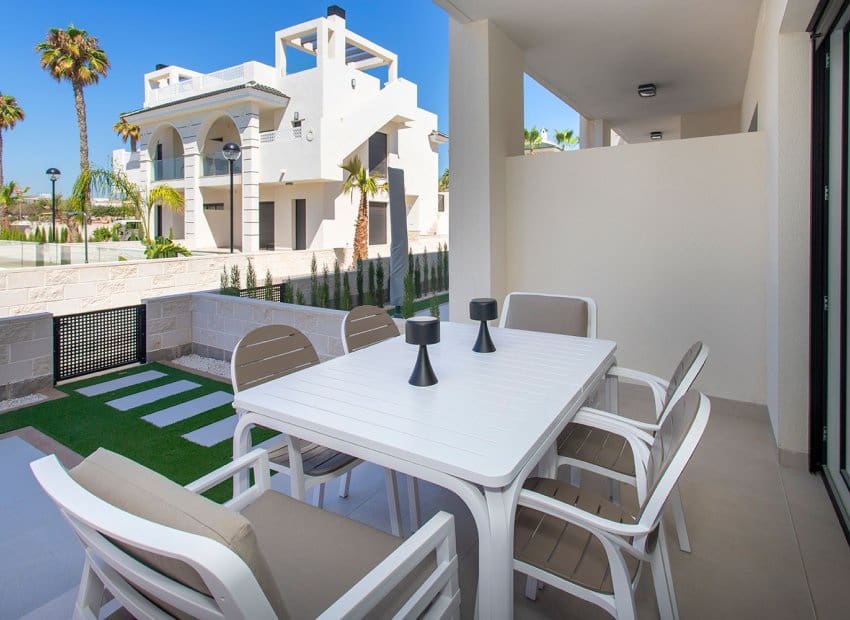 2 slaapkamer Appartement te koop in Ciudad Quesada met zwembad - € 379.000 (Ref: 9211442)