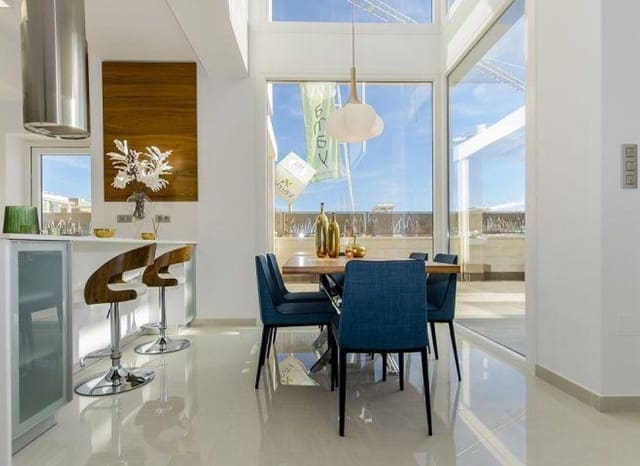 3 soveværelse Villa til salg i Ciudad Quesada, Rojales med swimmingpool - € 650.000 (Ref: 9211445)