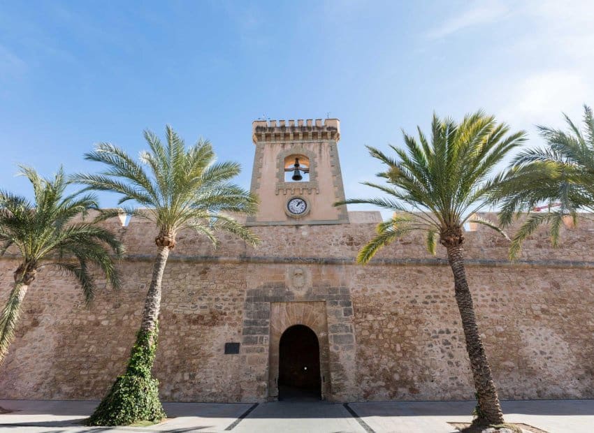 2 soveværelse Lejlighed til salg i Santa Pola med swimmingpool - € 245.000 (Ref: 9211448)