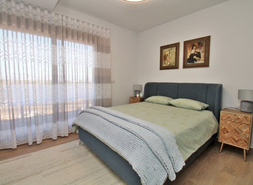 3 bedroom Villa for sale in Villamartin with pool - € 448,000 (Ref: 9211449)