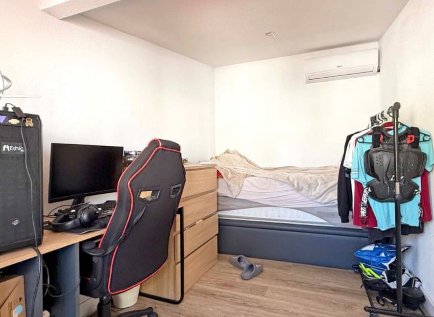 4 makuuhuone Omakotitalo myytävänä paikassa Torrevieja - 189 950 € (Ref: 9211454)