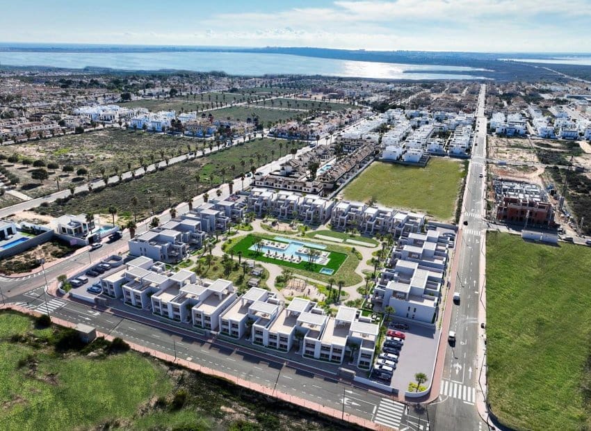 2 slaapkamer Appartement te koop in Ciudad Quesada met zwembad - € 303.000 (Ref: 9211458)