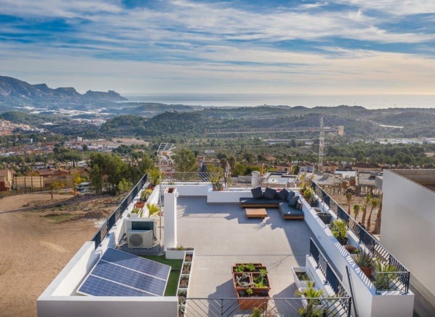 3 bedroom Villa for sale in Polop with pool - € 625,000 (Ref: 9211461)