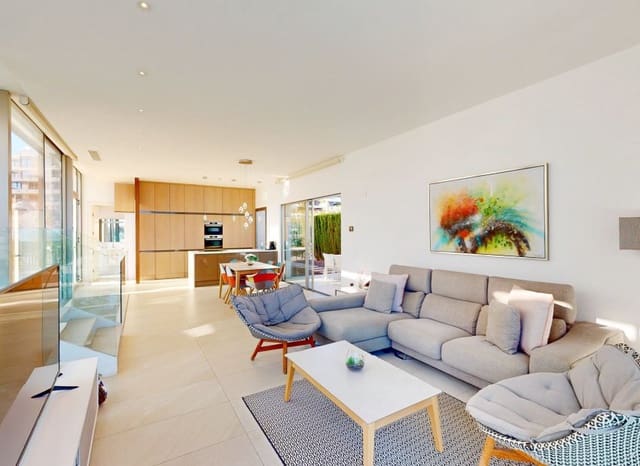 Chalet de 3 habitaciones en Las Colinas Golf, Orihuela en venta con piscina - 950.000 € (Ref: 9211462)