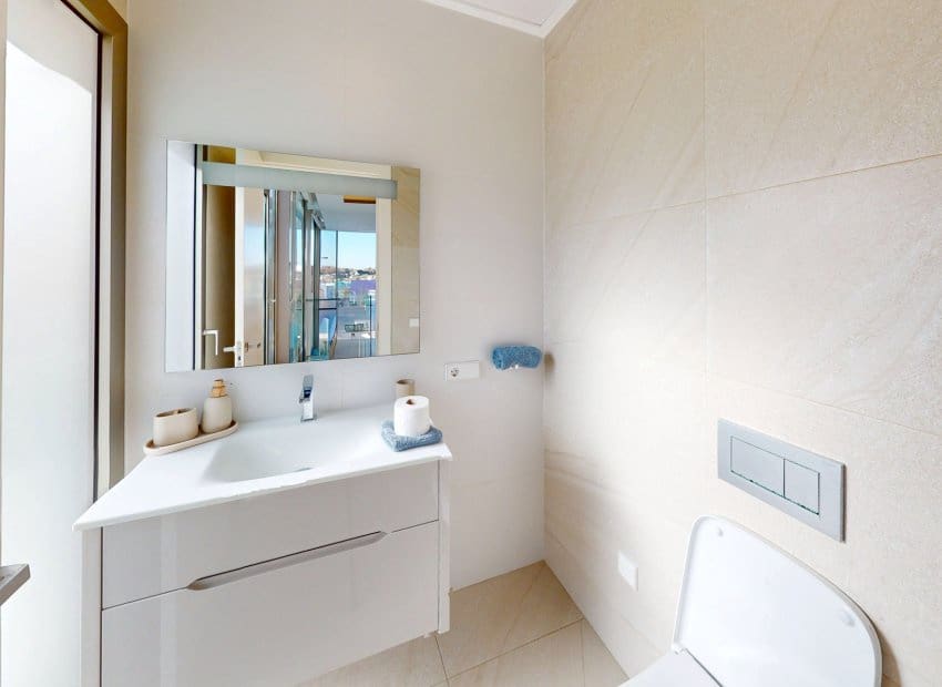 Chalet de 3 habitaciones en Orihuela Costa en venta con piscina - 950.000 € (Ref: 9211462)