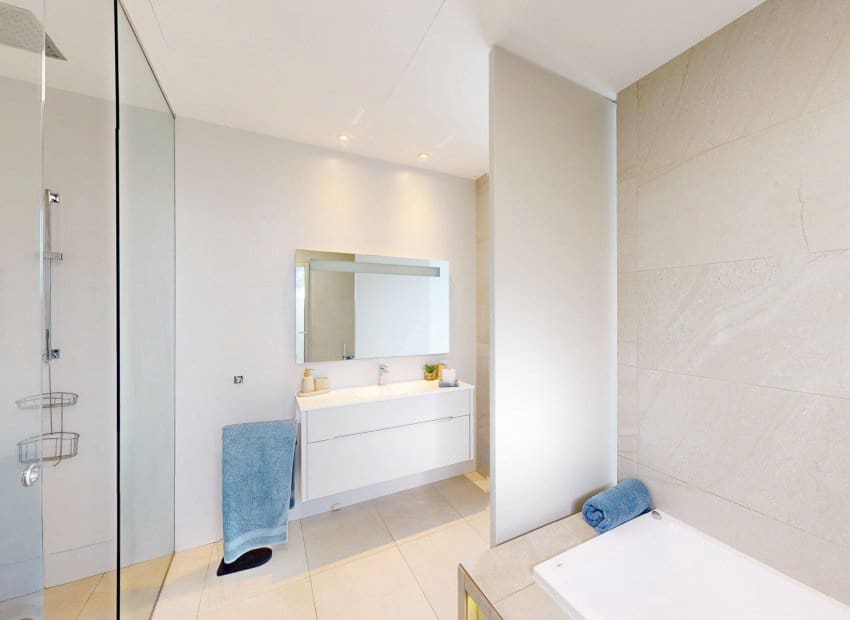 Chalet de 3 habitaciones en Orihuela Costa en venta con piscina - 950.000 € (Ref: 9211462)