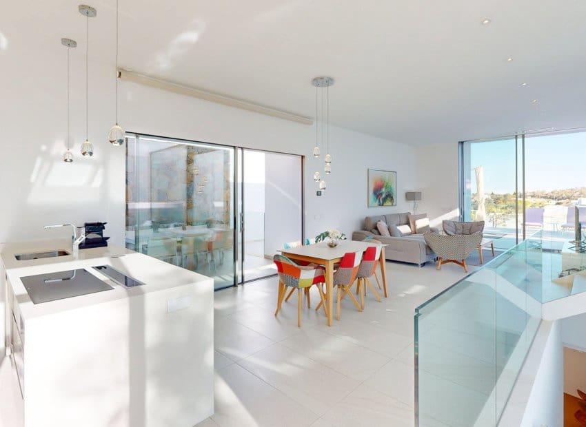 Chalet de 3 habitaciones en Orihuela Costa en venta con piscina - 950.000 € (Ref: 9211462)