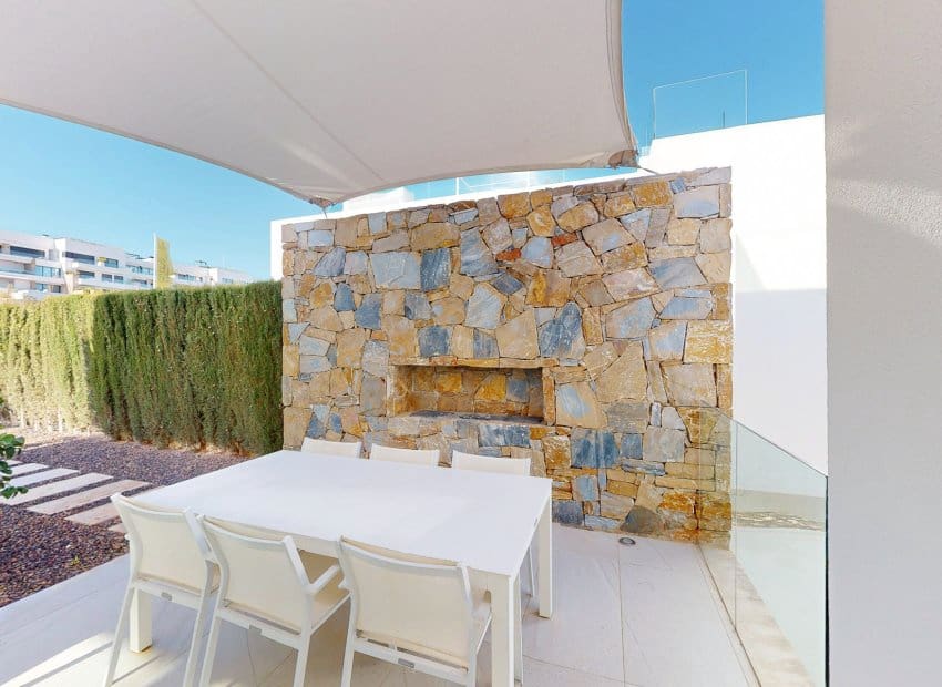 Chalet de 3 habitaciones en Orihuela Costa en venta con piscina - 950.000 € (Ref: 9211462)