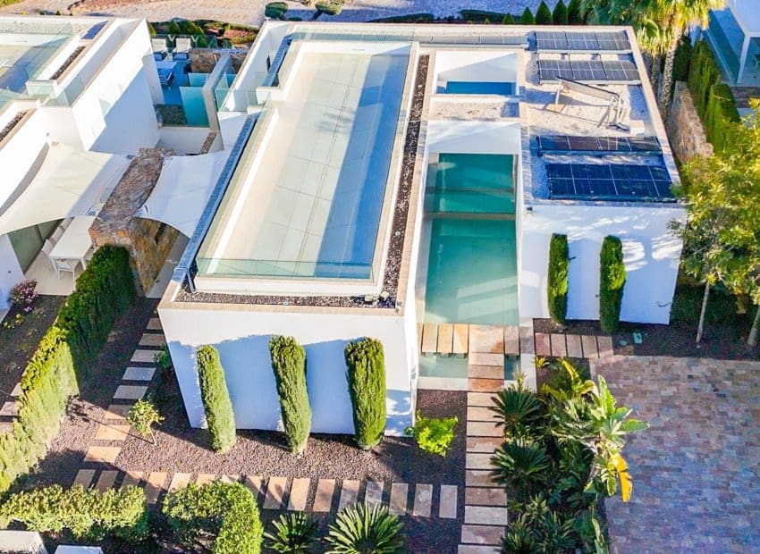 Chalet de 3 habitaciones en Orihuela Costa en venta con piscina - 950.000 € (Ref: 9211462)