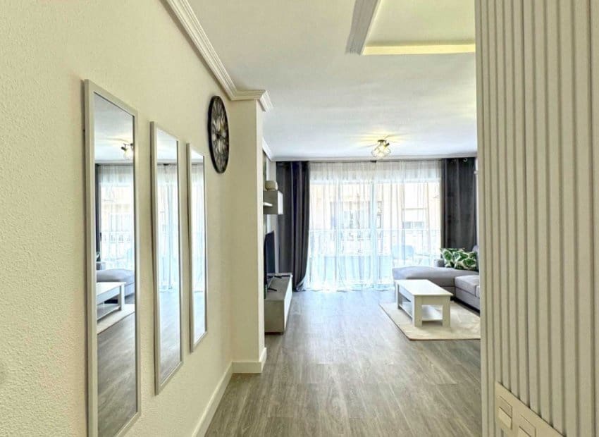 2 soveværelse Lejlighed til salg i Torrevieja - € 165.000 (Ref: 9211464)