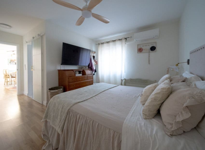 4 slaapkamer Halfvrijstaande villa te koop in Los Balcones met zwembad - € 490.000 (Ref: 9211467)