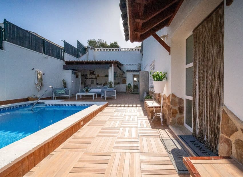 4 slaapkamer Halfvrijstaande villa te koop in Los Balcones met zwembad - € 490.000 (Ref: 9211467)