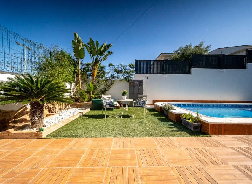 4 slaapkamer Halfvrijstaande villa te koop in Los Balcones met zwembad - € 490.000 (Ref: 9211467)