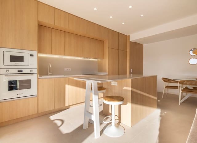 3 soverom Hus til salgs i El Chaparral, Torrevieja med svømmebasseng - € 499 000 (Ref: 9211475)