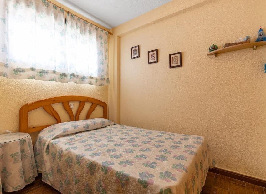 2 sypialnia Apartament na sprzedaż w Guardamar del Segura - 135 000 € (Ref: 9215996)