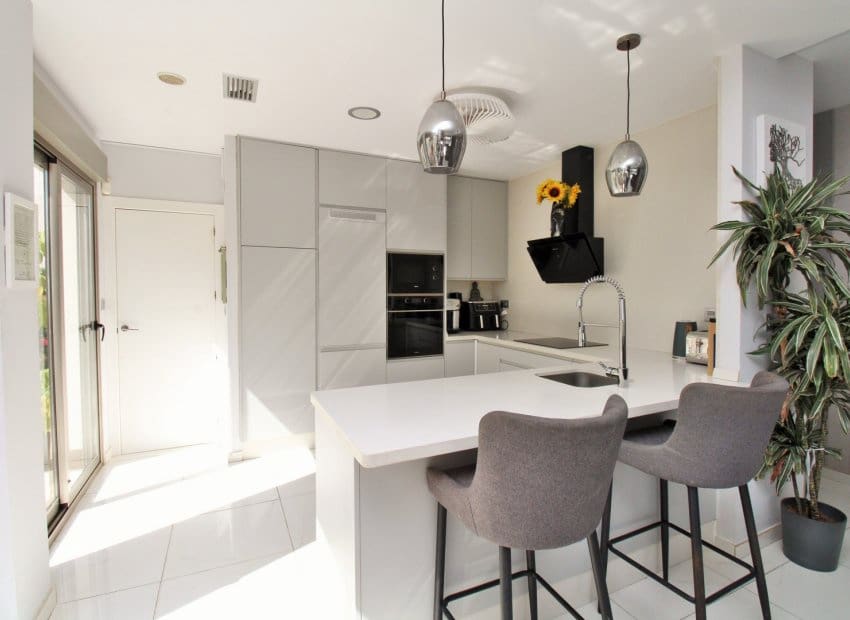 4 soverom Villa til salgs i Villamartin med svømmebasseng - € 477 000 (Ref: 9219193)