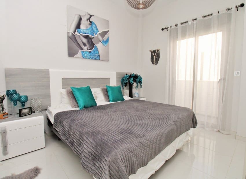 4 soverom Villa til salgs i Villamartin med svømmebasseng - € 477 000 (Ref: 9219193)