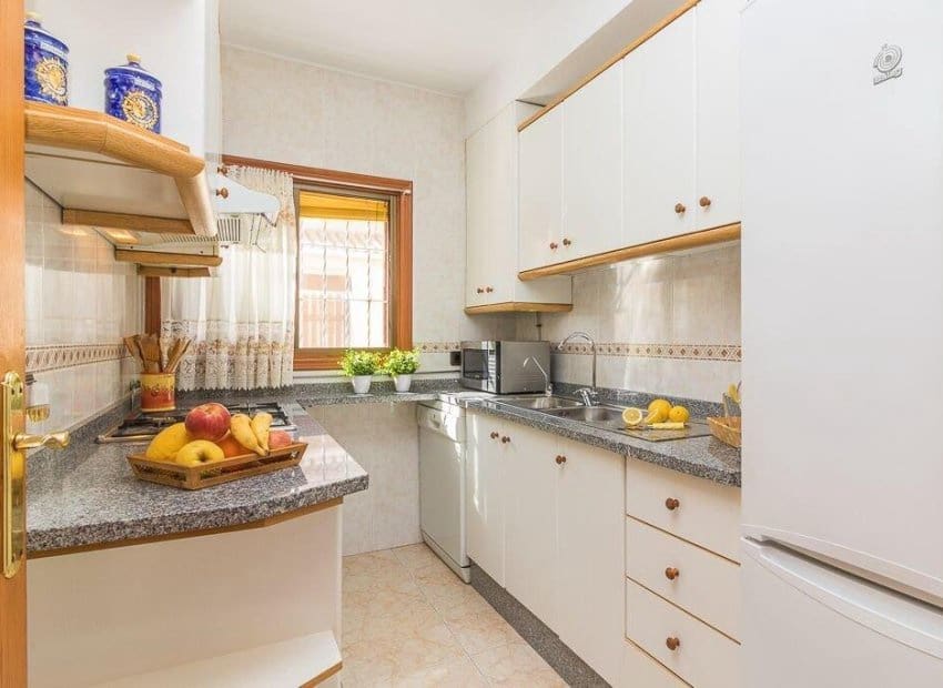 3 quarto Casa em Banda para venda em Playa Flamenca com piscina - 239 000 € (Ref: 9221437)