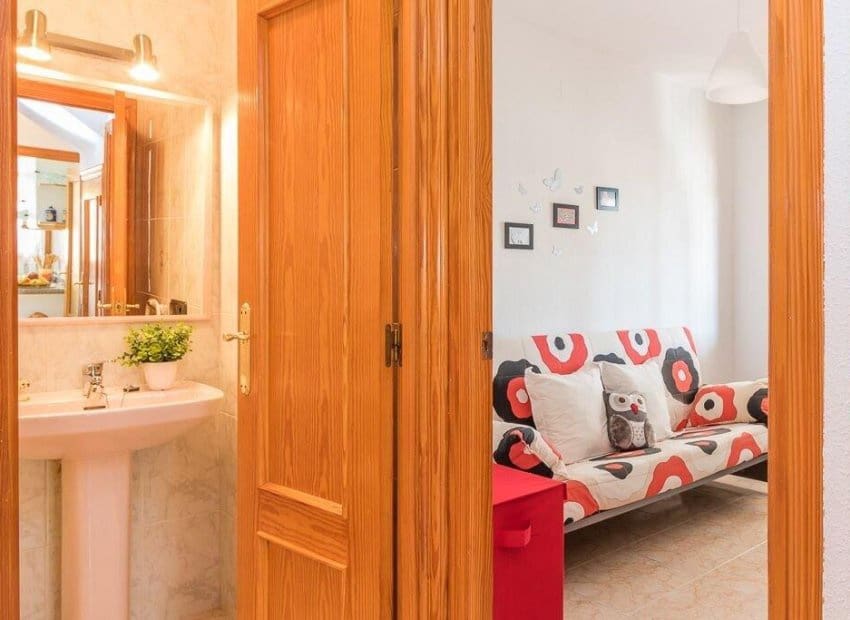3 quarto Casa em Banda para venda em Playa Flamenca com piscina - 239 000 € (Ref: 9221437)