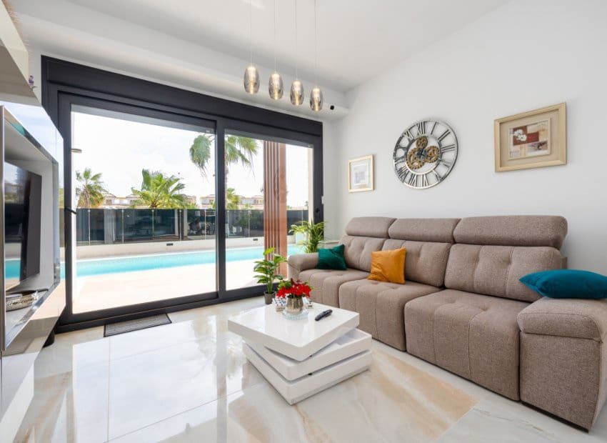 3 camera da letto Villa in vendita in Orihuela Costa con piscina - 850.000 € (Rif: 9235463)