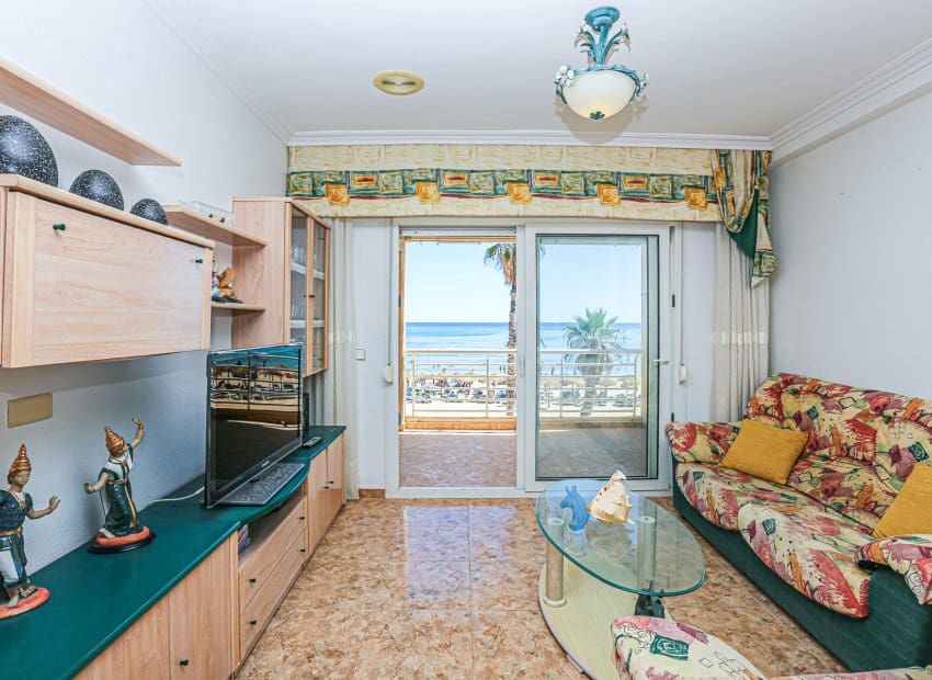 3 slaapkamer Strandappartement te koop in La Mata - € 360.000 (Ref: 9235464)