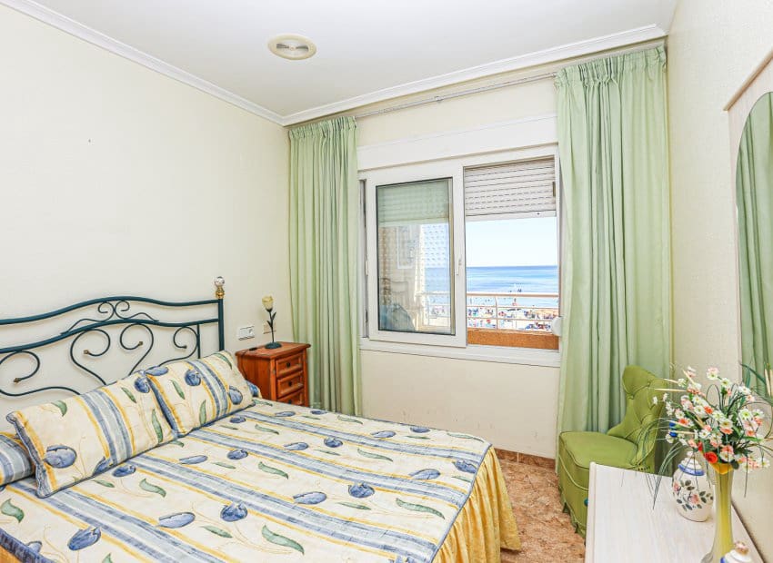 3 slaapkamer Strandappartement te koop in La Mata - € 360.000 (Ref: 9235464)