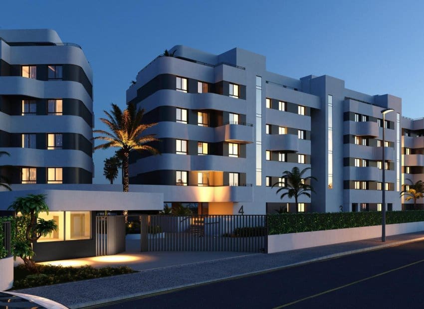 2 soveværelse Strandlejlighed til salg i Torremolinos med swimmingpool - € 636.000 (Ref: 9235469)