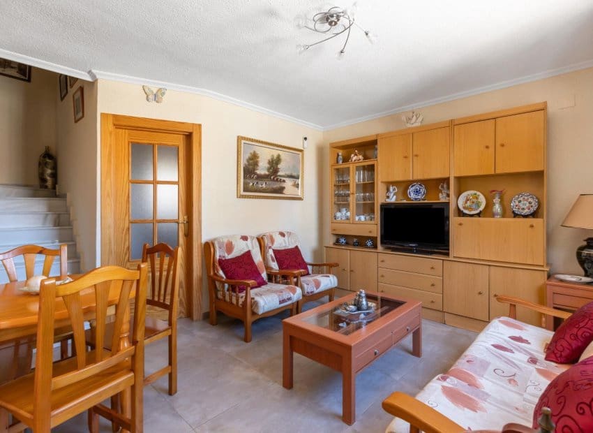 3 camera da letto Villa in vendita in Torrevieja con piscina - 276.000 € (Rif: 9235471)